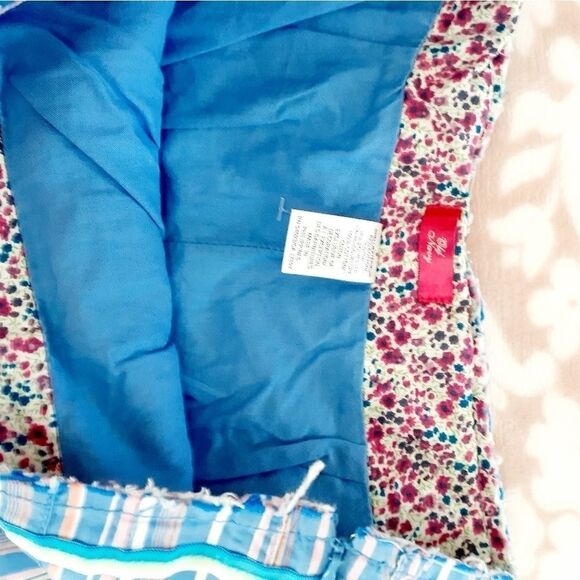 Old Navy sz 6 striped mini skirt - Picture 2 of 2